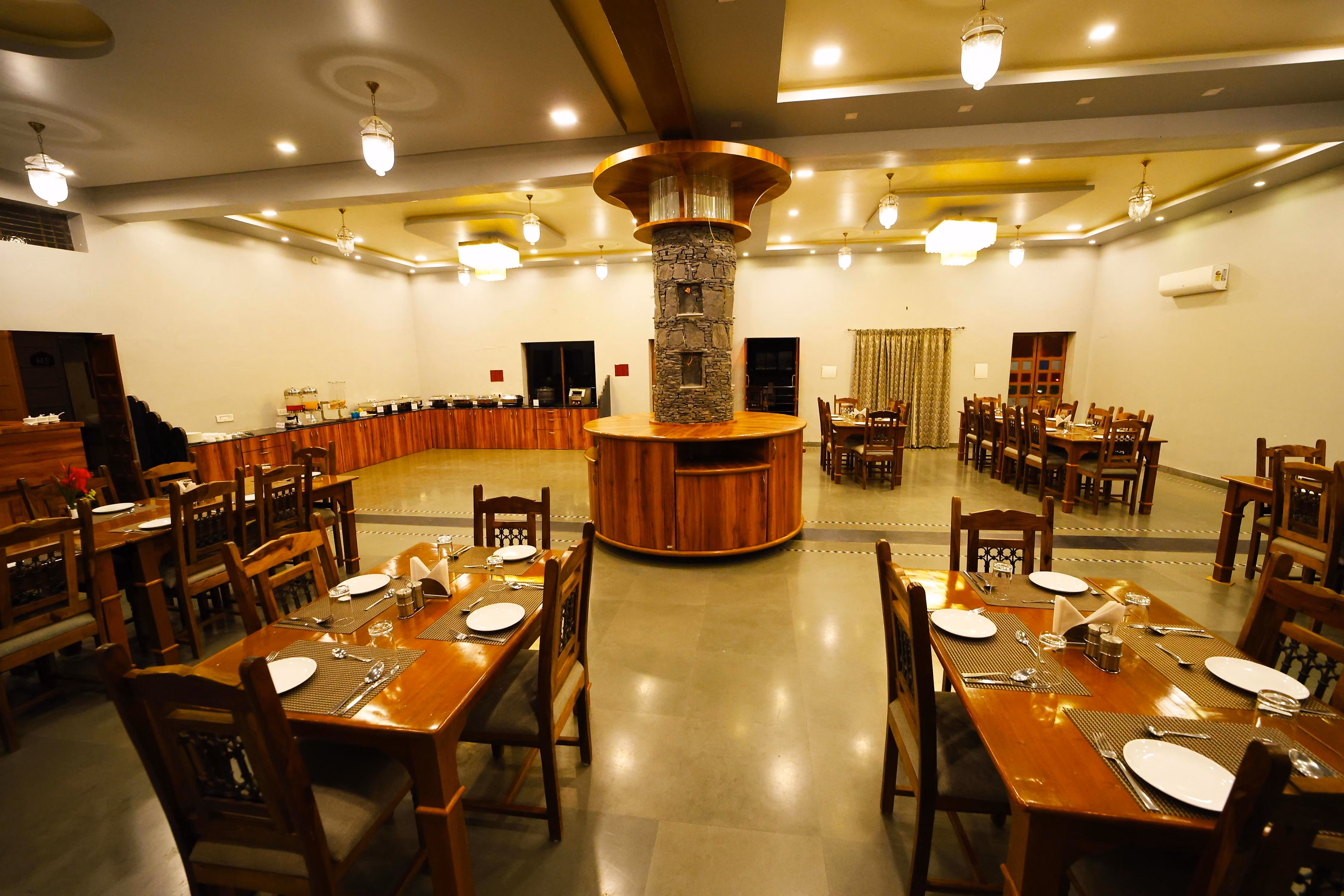 Outdoo seating with pool view